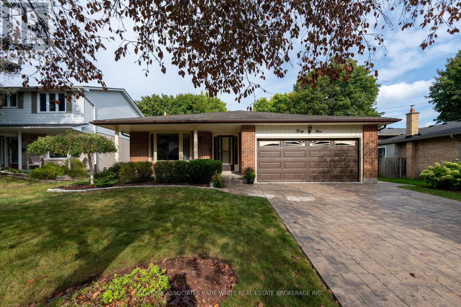 39 Portal Ct, London, ON N5X 2E7