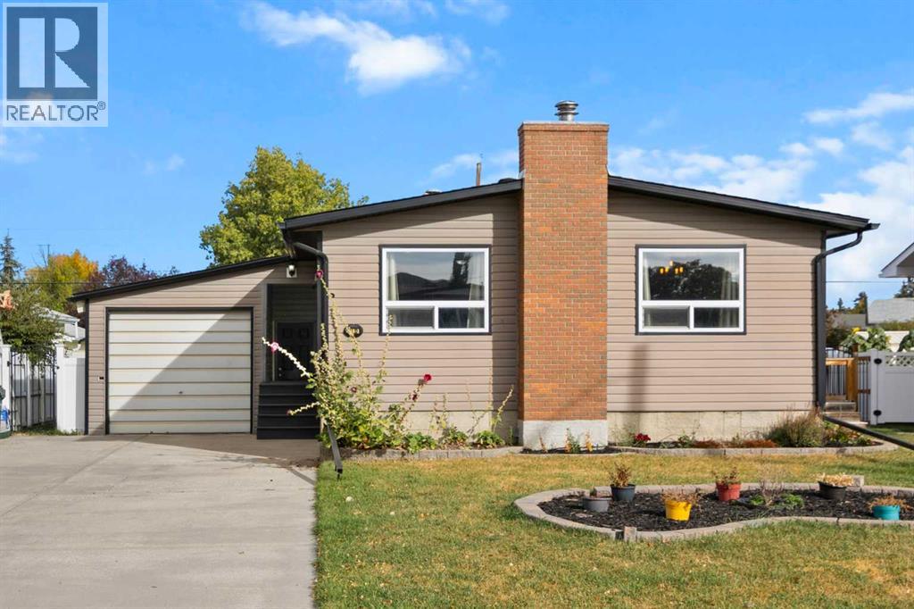 16 Avenue Unit 2132, Didsbury, AB T0M 0W0