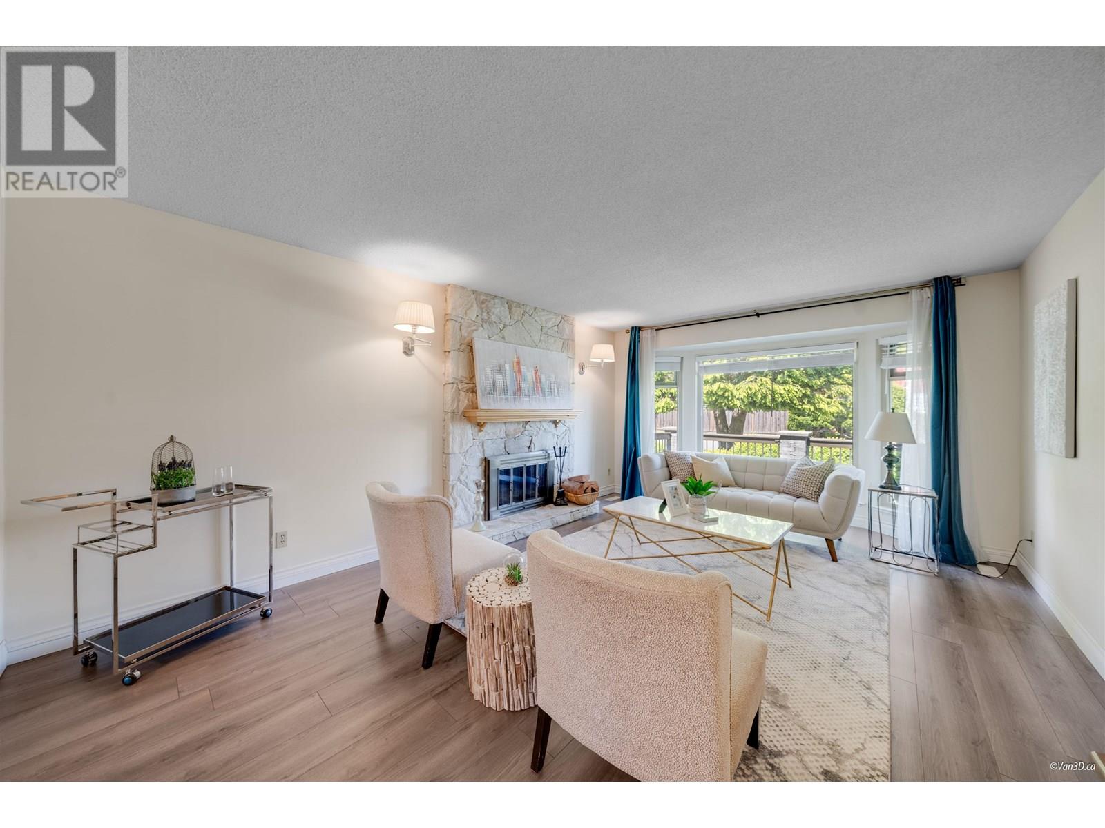 9666 Ashwood Dr, Richmond, BC V6Y 2Z5