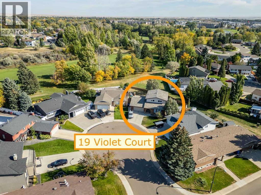 19 Violet Ct SE, Medicine Hat, AB T1B 2A2