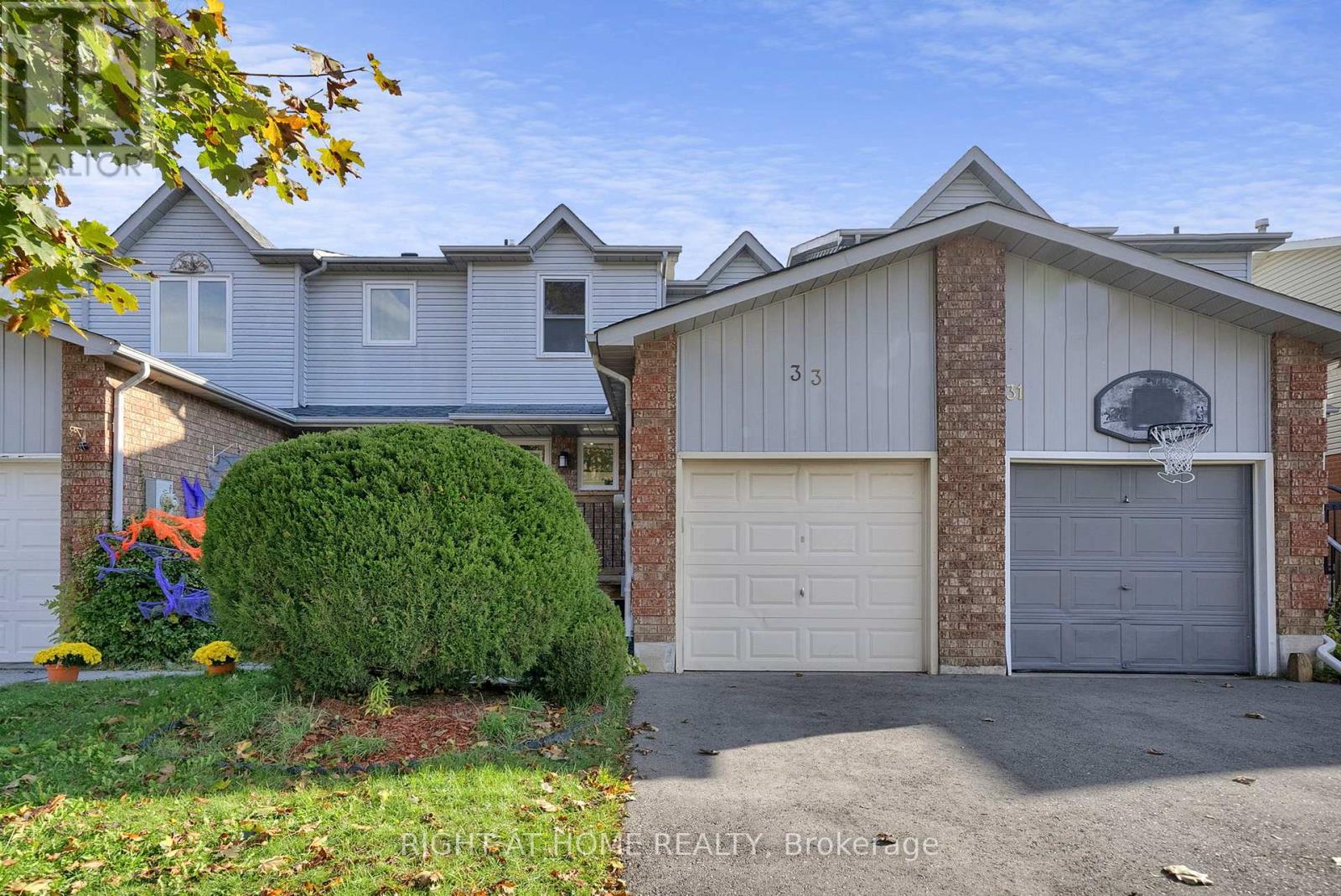 33 Pomeroy St, Clarington, ON L1C 4S2