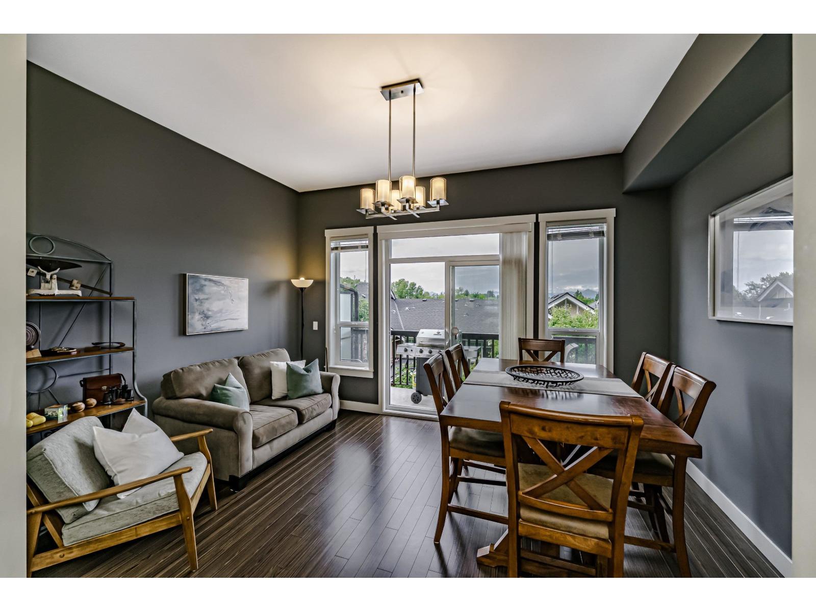 2955 156 Street Unit 25, Surrey, BC V3Z 2W8