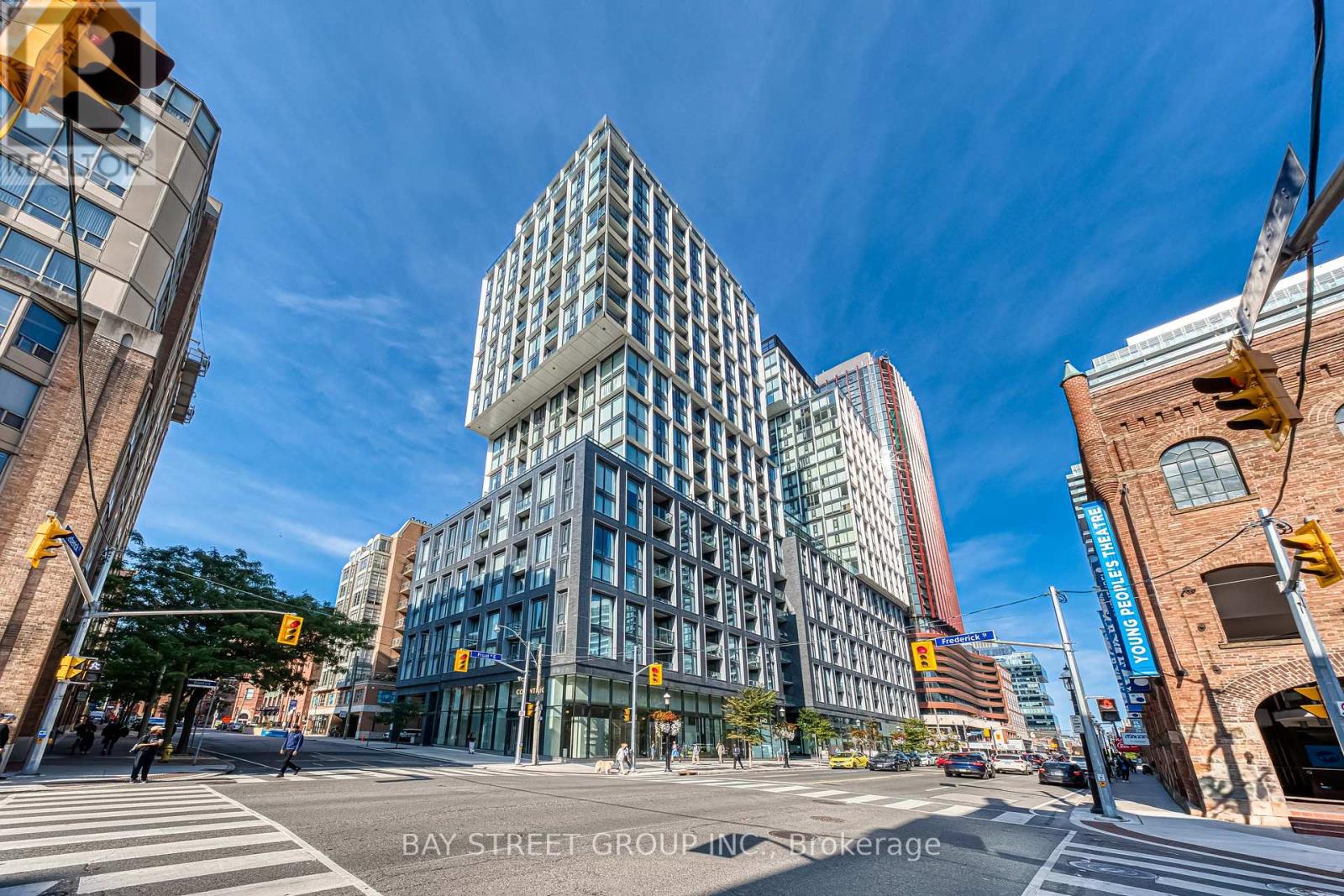 210 158 Front St E, Toronto, ON M5A 0K9