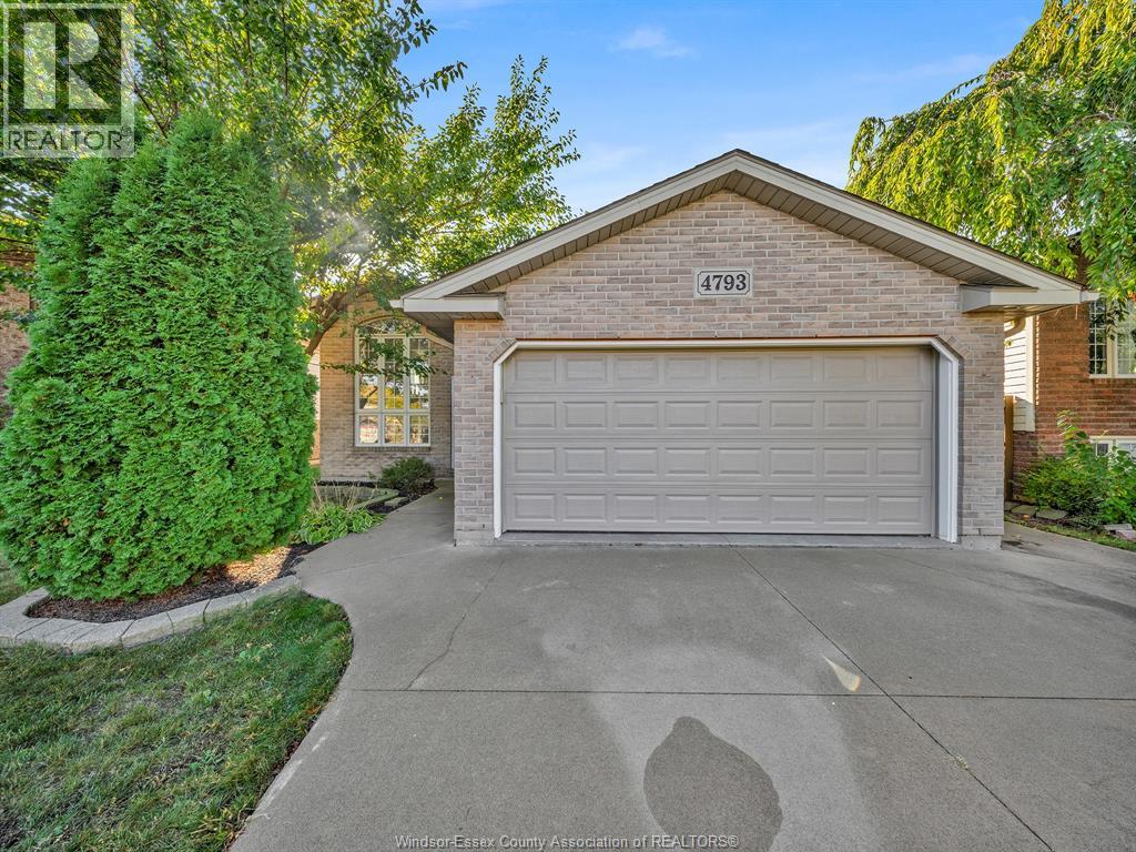 4793 Juliet Cres, Windsor, ON N9G 3A7