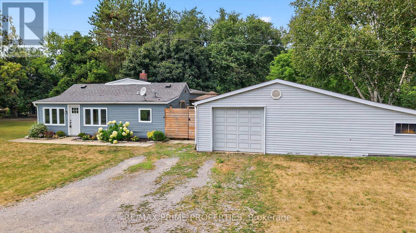 5670 Thomas Dr, Georgina, ON L0E 1A0