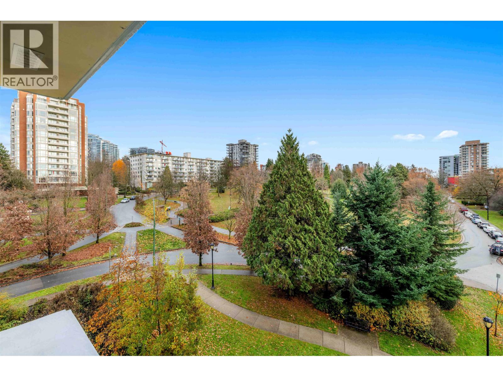 683 W Victoria Park Unit 602, North Vancouver, BC V7M 0A2