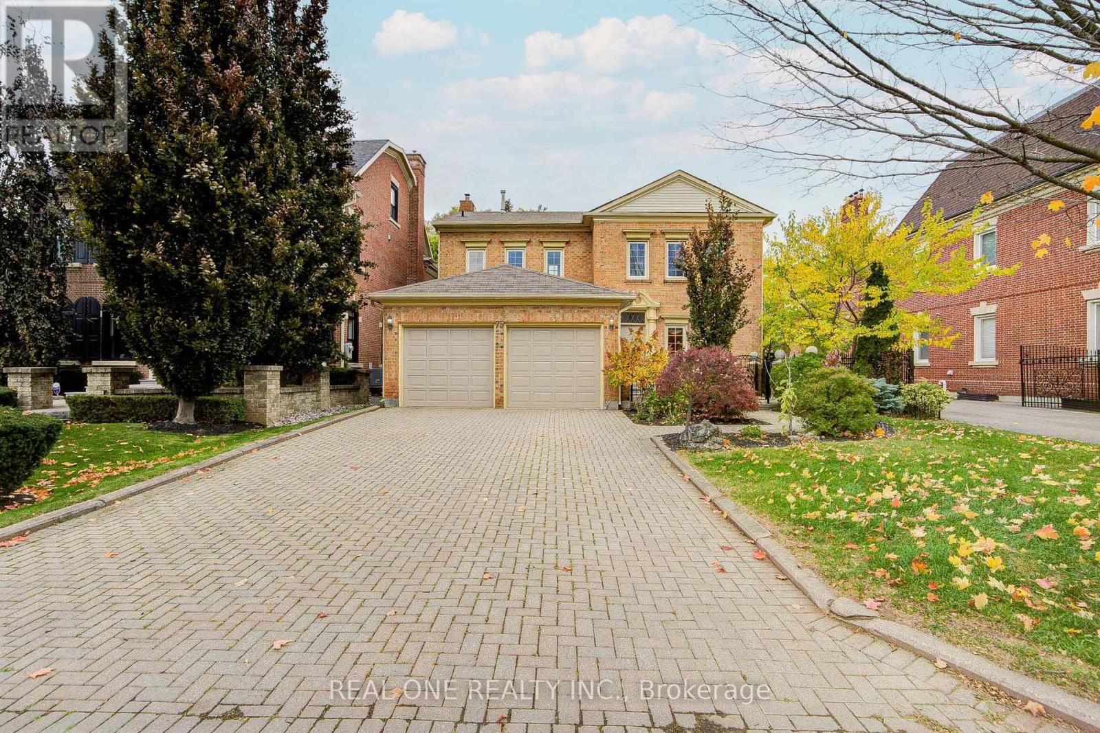 75 Willett Cres, Richmond Hill, ON L4C 7W5