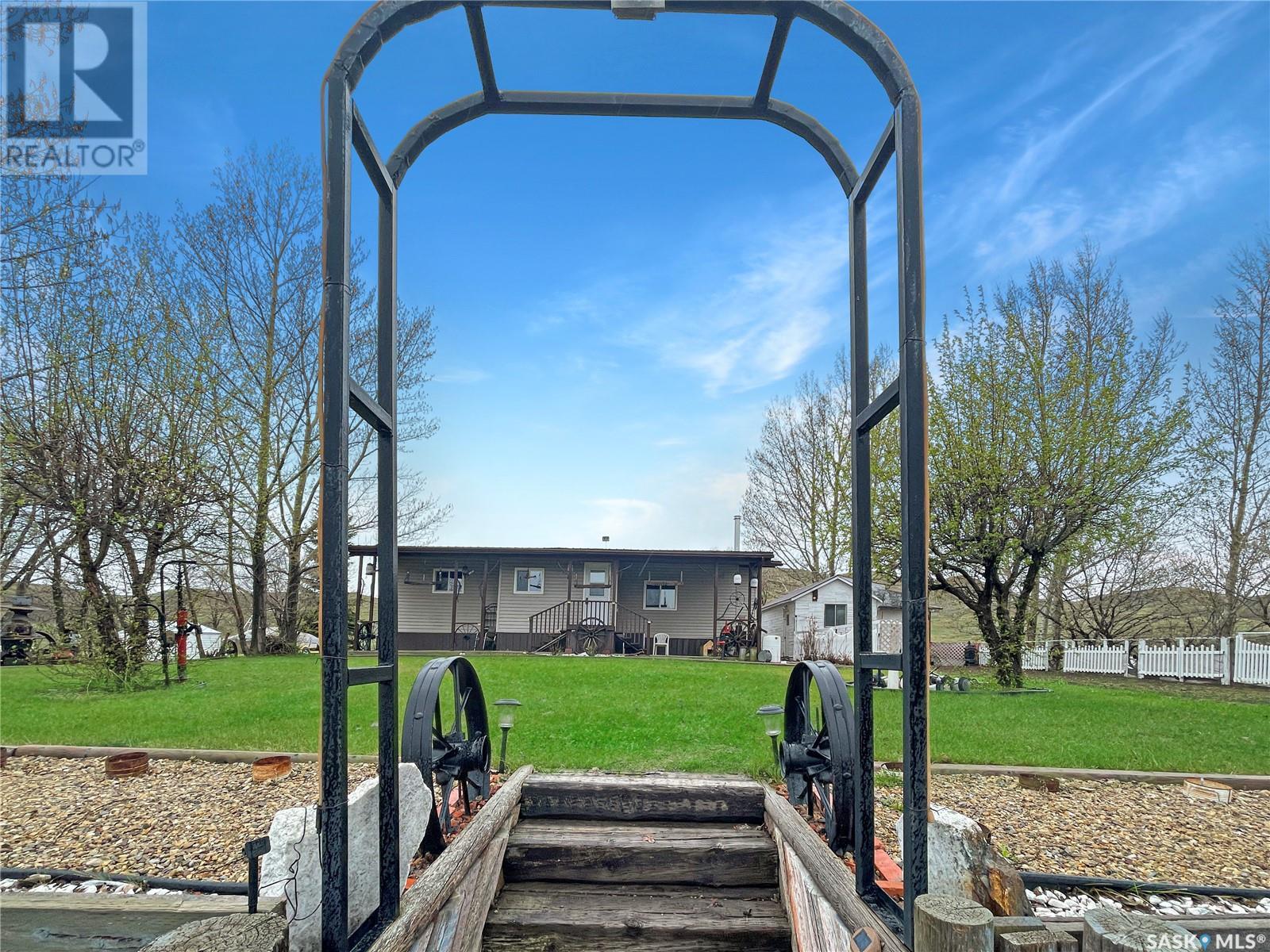 215 Pelletier Drive Dr #a, Lac Pelletier Rm No. 107, SK S0N 1T0