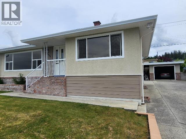 3926 Manitoba Ave, Powell River, BC V8A 2H9
