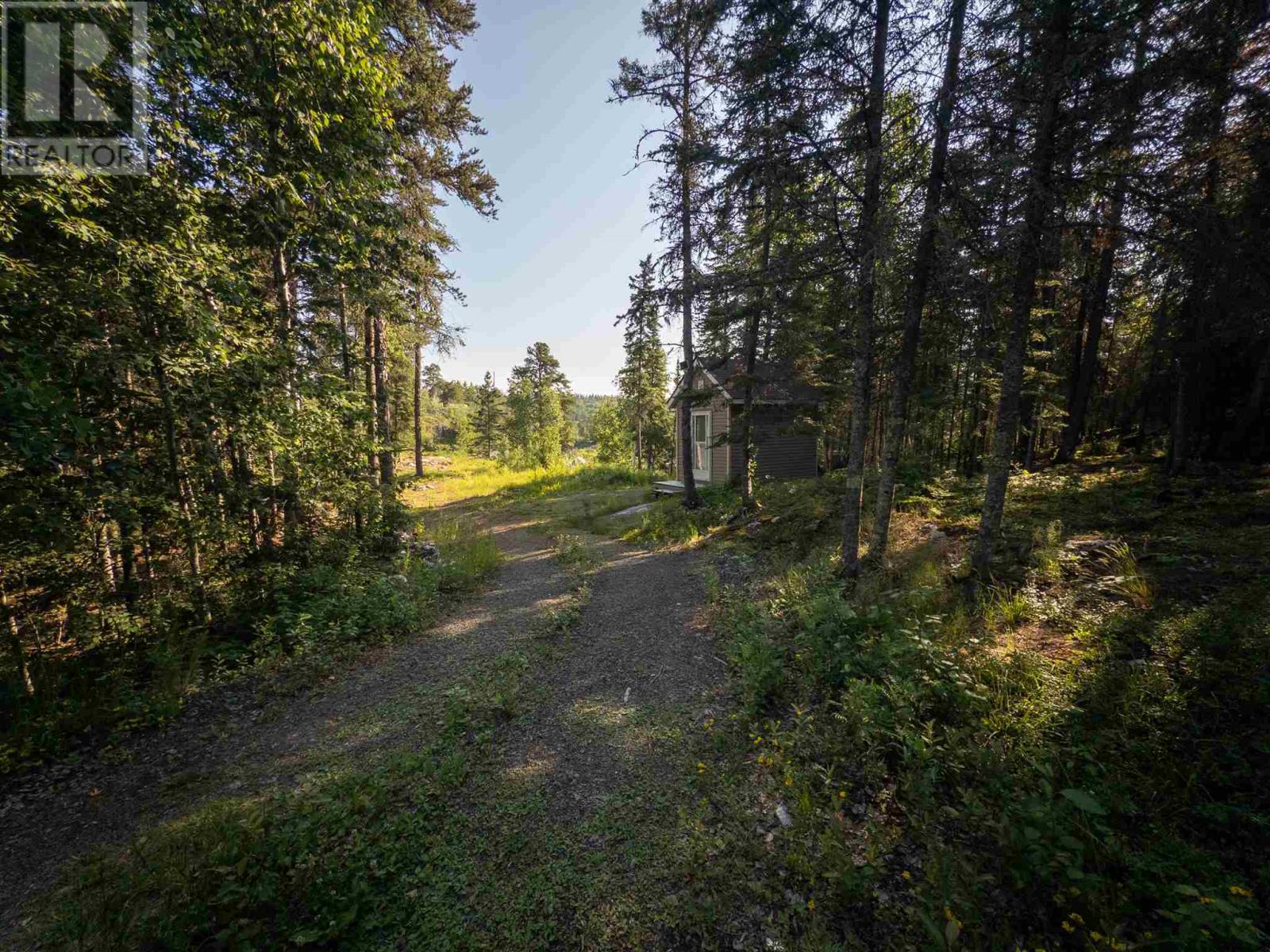 69 Peterson Dr, Kenora, ON P0X 1C0