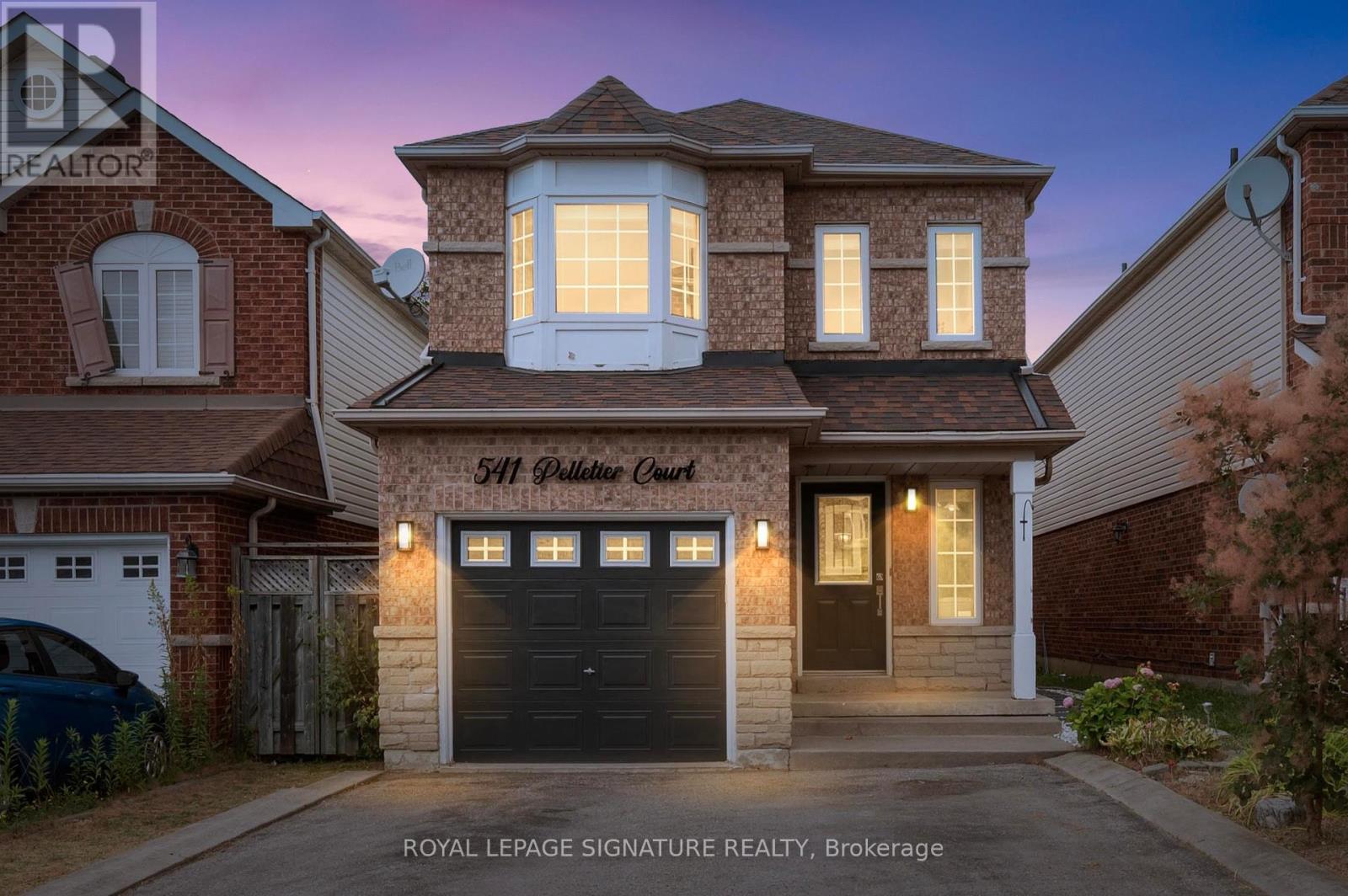 541 Pelletier Ct, Newmarket, ON L3X 2N7
