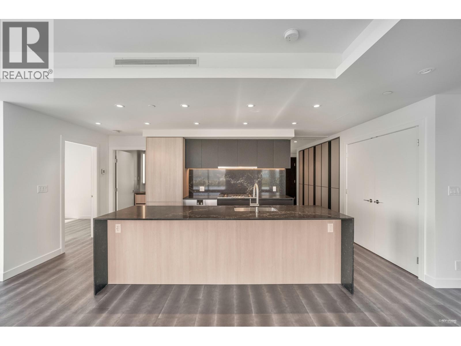 1500 Fern Street Unit 2604, North Vancouver, BC V7J 0E6