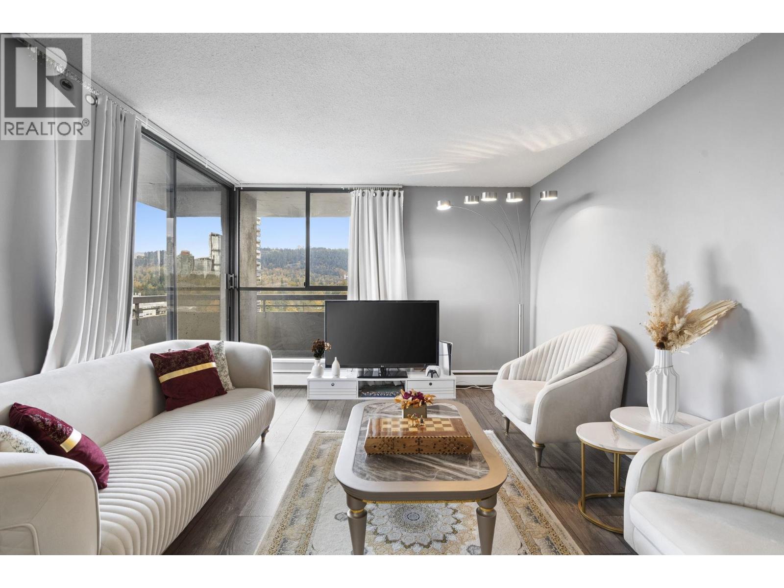 3737 Bartlett Court Unit 1605, Burnaby, BC V3J 7E3