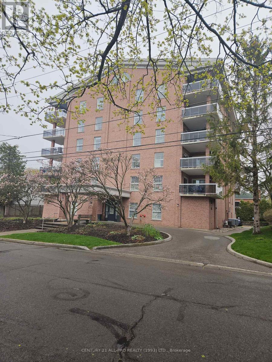 3 Unit 130 Queen St #c, Cobourg, ON K9A 1N2