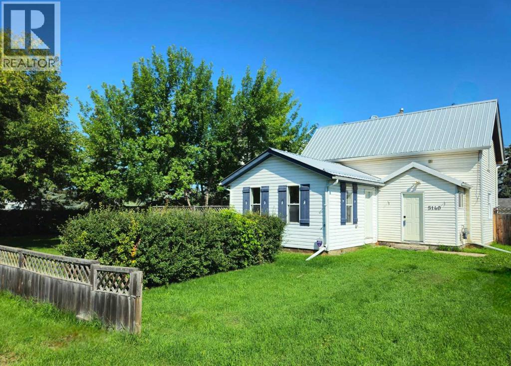 48 Street Unit 5140, Innisfail, AB T4G 1L8