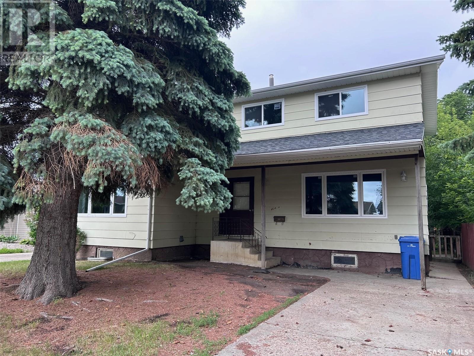 11357 Clark Drive #b, North Battleford, SK S9A 3P6