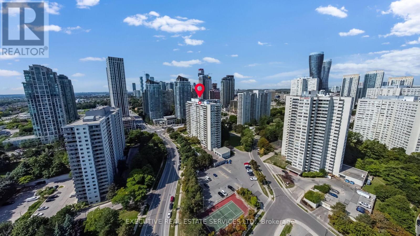 2002 3590 Kaneff Cres, Mississauga, ON L5A 3X3