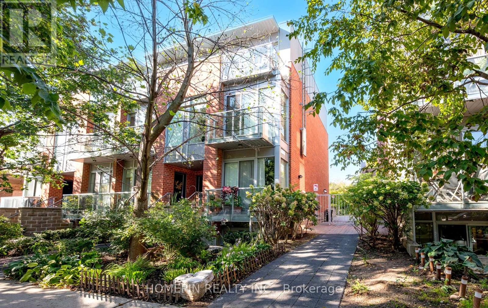 4 38 Boston Ave, Toronto, ON M4M 2T9