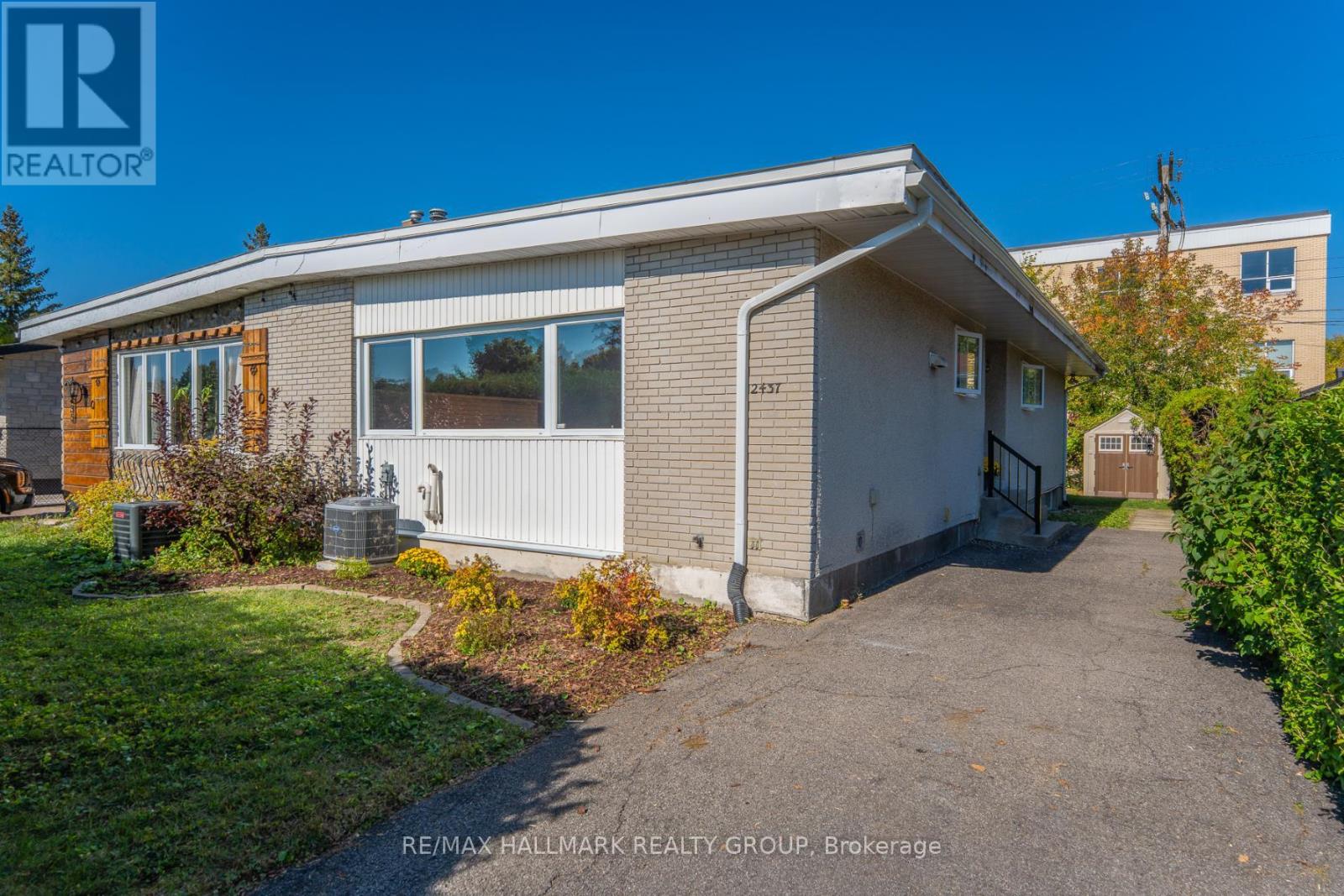 2437 Tupper Ave, Ottawa, ON K1G 1G6