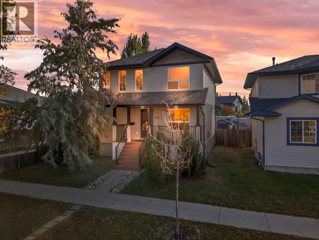 668 Lancaster Dr, Red Deer, AB T4R 3B4