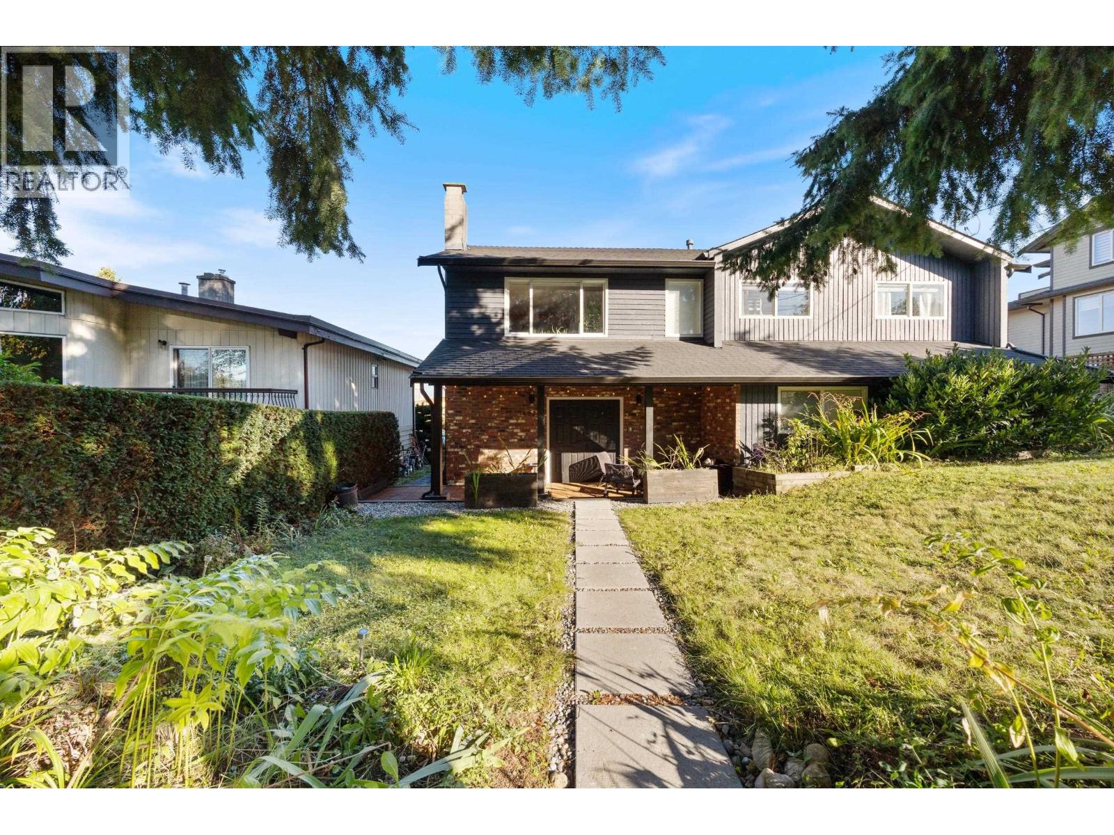 4931 Woodsworth St, Burnaby, BC V5G 1S3