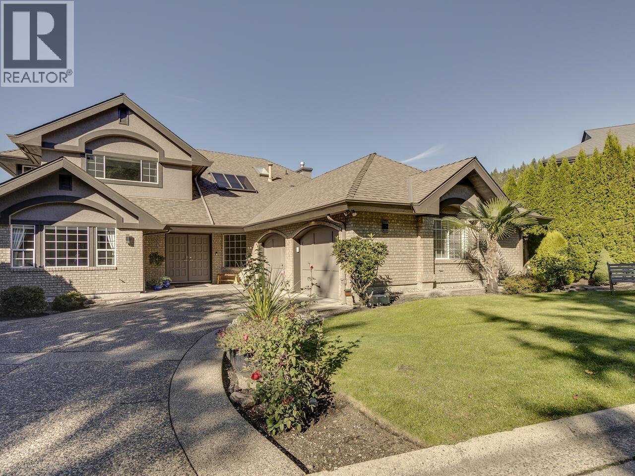 5390 Westhaven Wynd, West Vancouver, BC V7W 3E8