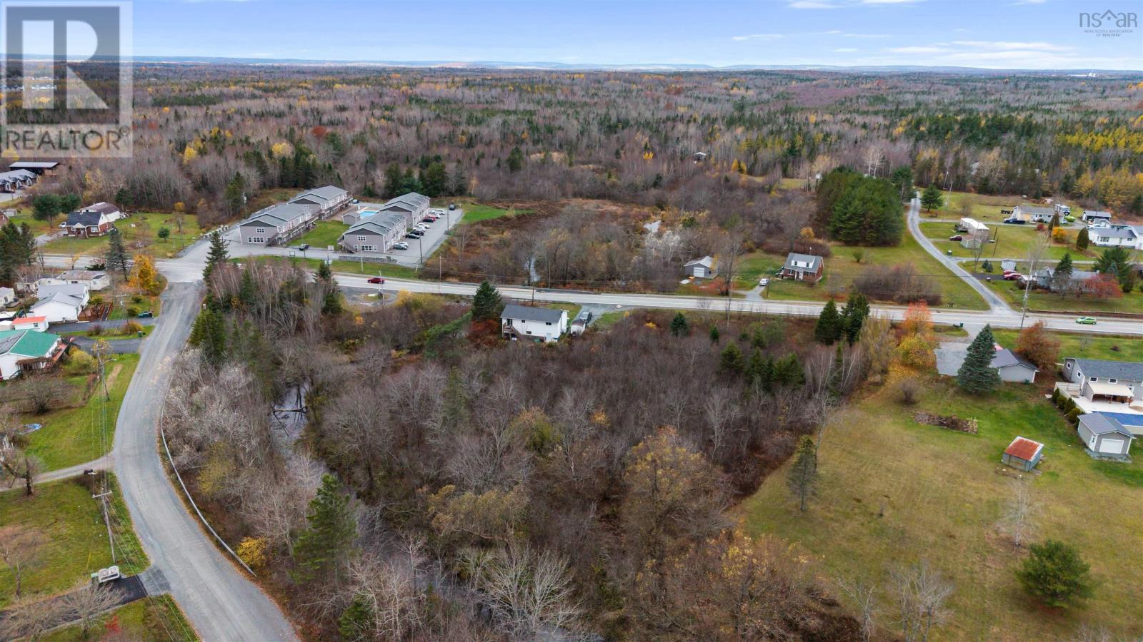 2 3-a Highway 2, Lantz, NS B0N 1X0