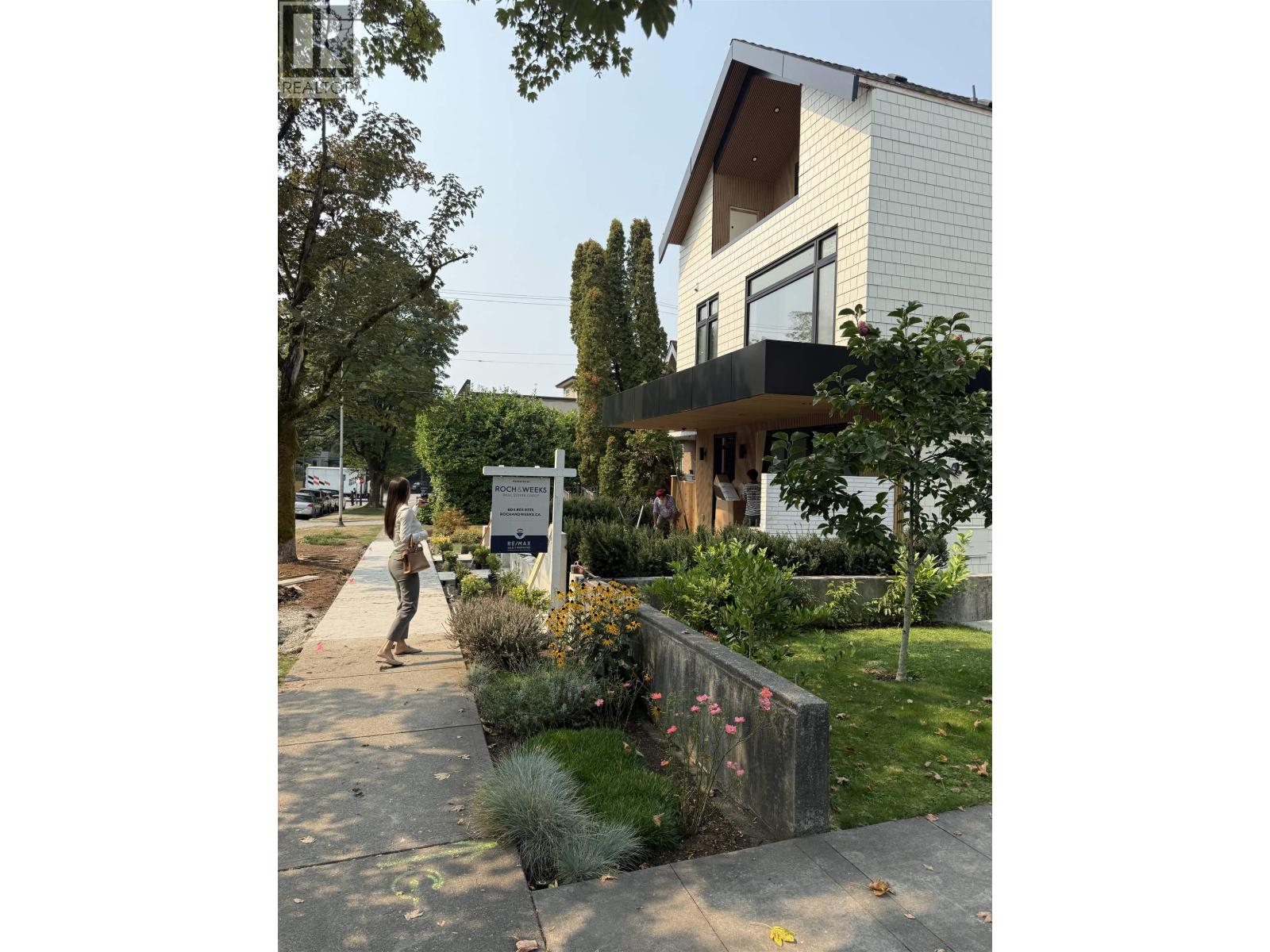 475 W 20th Avenue Unit 1, Vancouver, BC V5Y 2C7