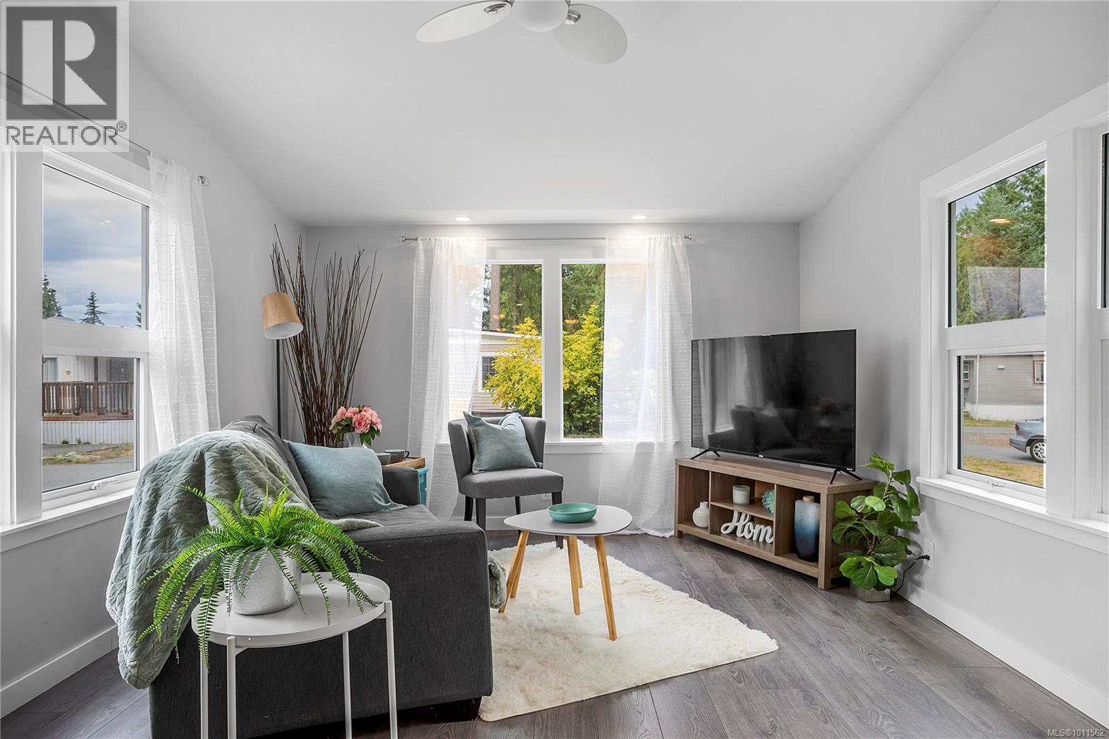 3449 Hallberg Rd Unit 15 Rd, Ladysmith, BC V9G 1L2