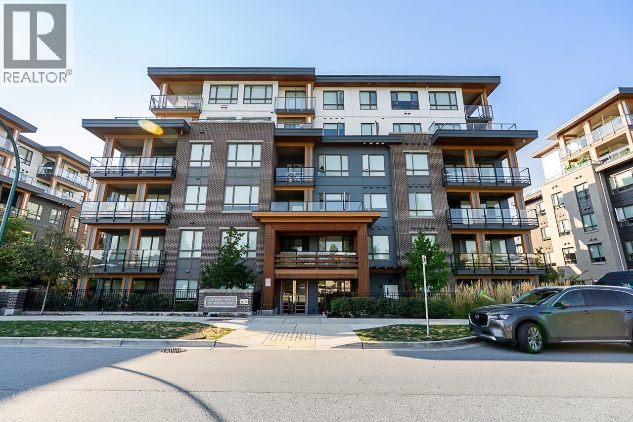 735 Anskar Court Unit 215, Coquitlam, BC V3J 0L7