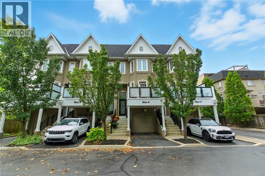 117 Nelson Street Unit 3, Oakville, ON L6L 3J1