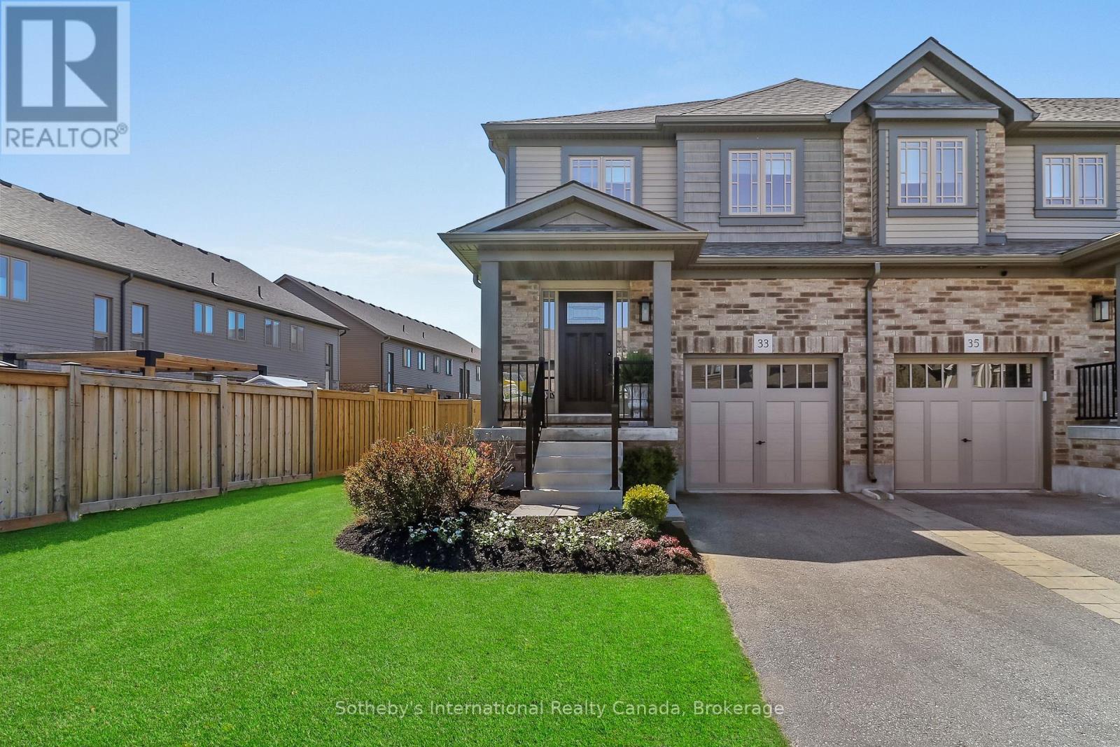 33 Foley Cres, Collingwood, ON L9Y 3B7
