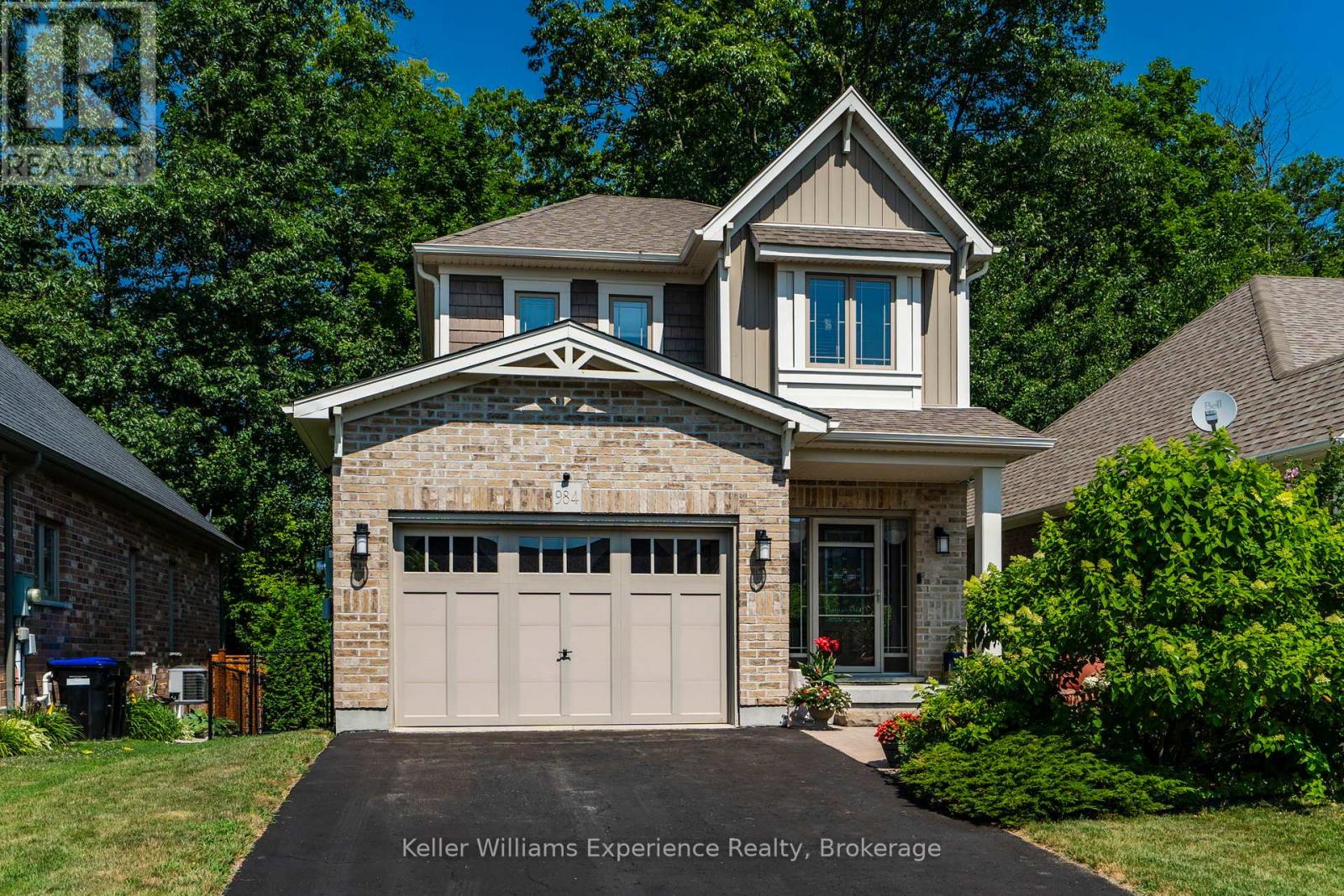 984 Cook Dr, Midland, ON L4R 0E4