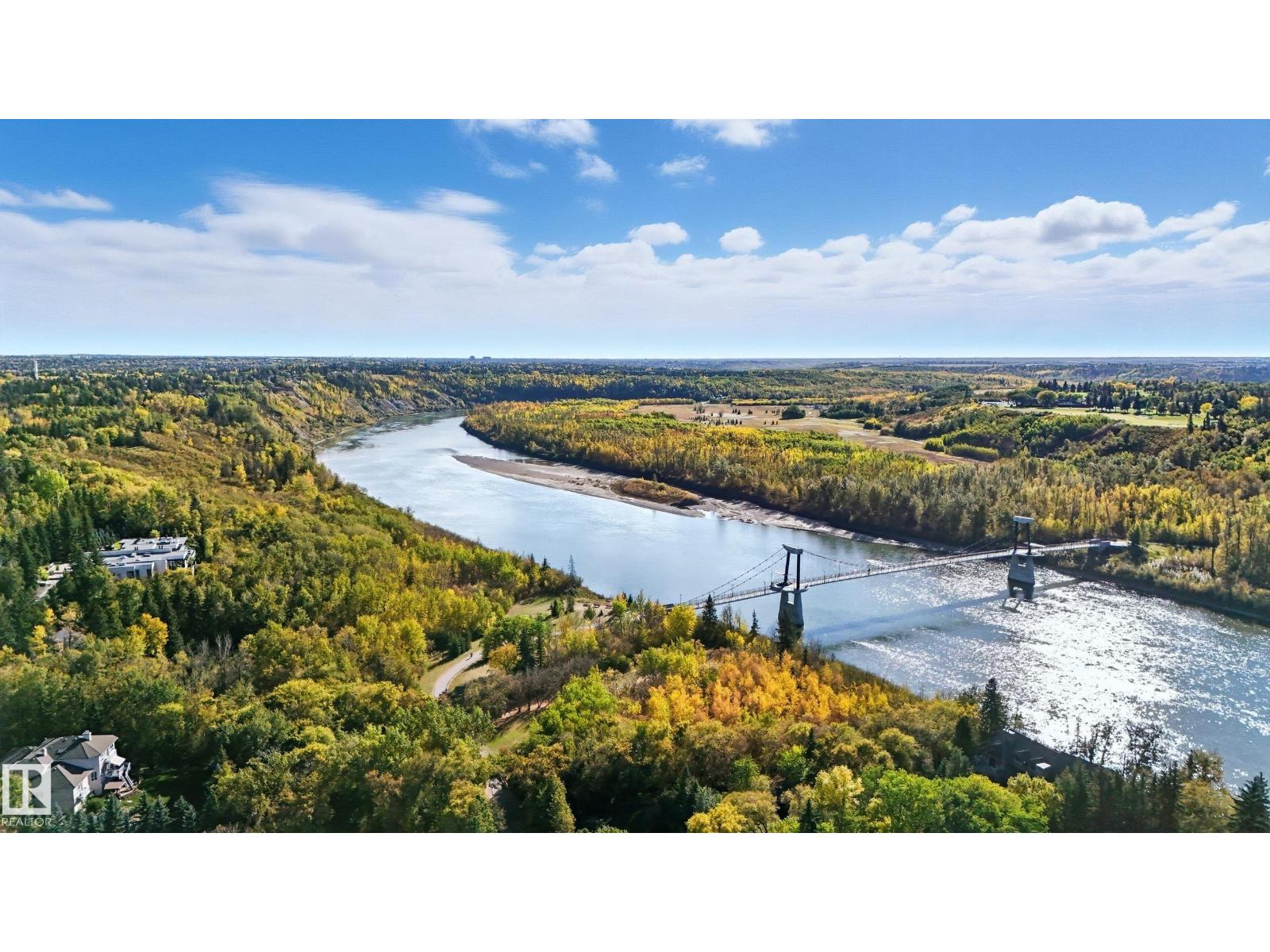 183 Hearthstone NW, Edmonton, AB T6H 5E5
