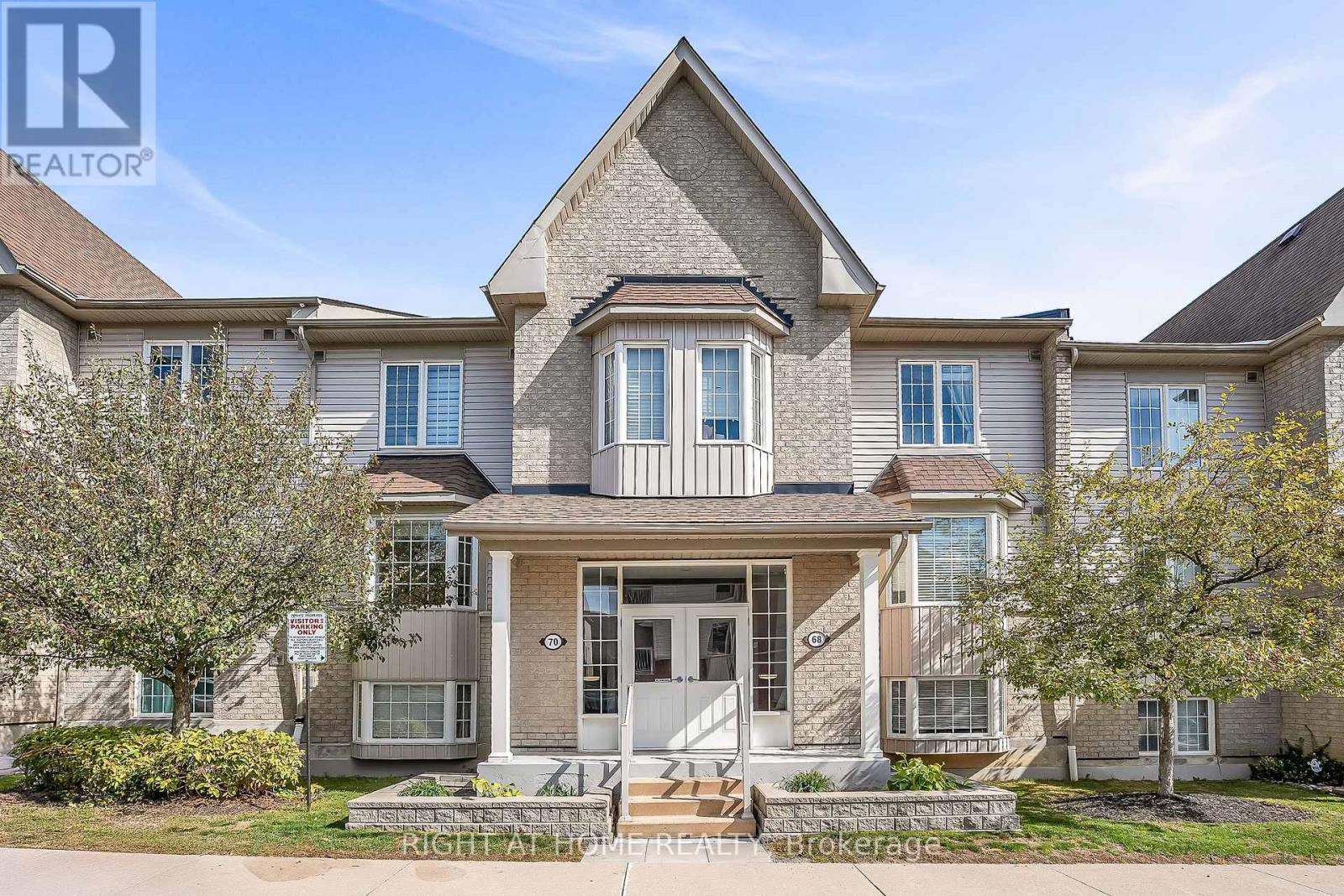 2 70 Petra Way, Whitby, ON L1R 0A4