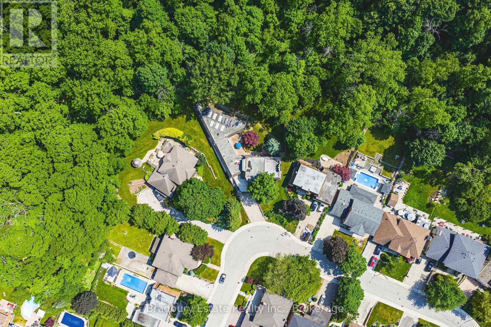 128 Bunker Hill Dr, Hamilton, ON L8K 5X5