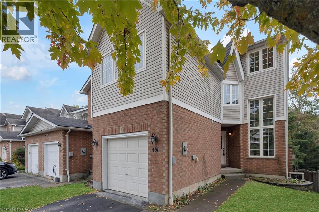 451 Laurel Gate Dr, Waterloo, ON N2T 2S5