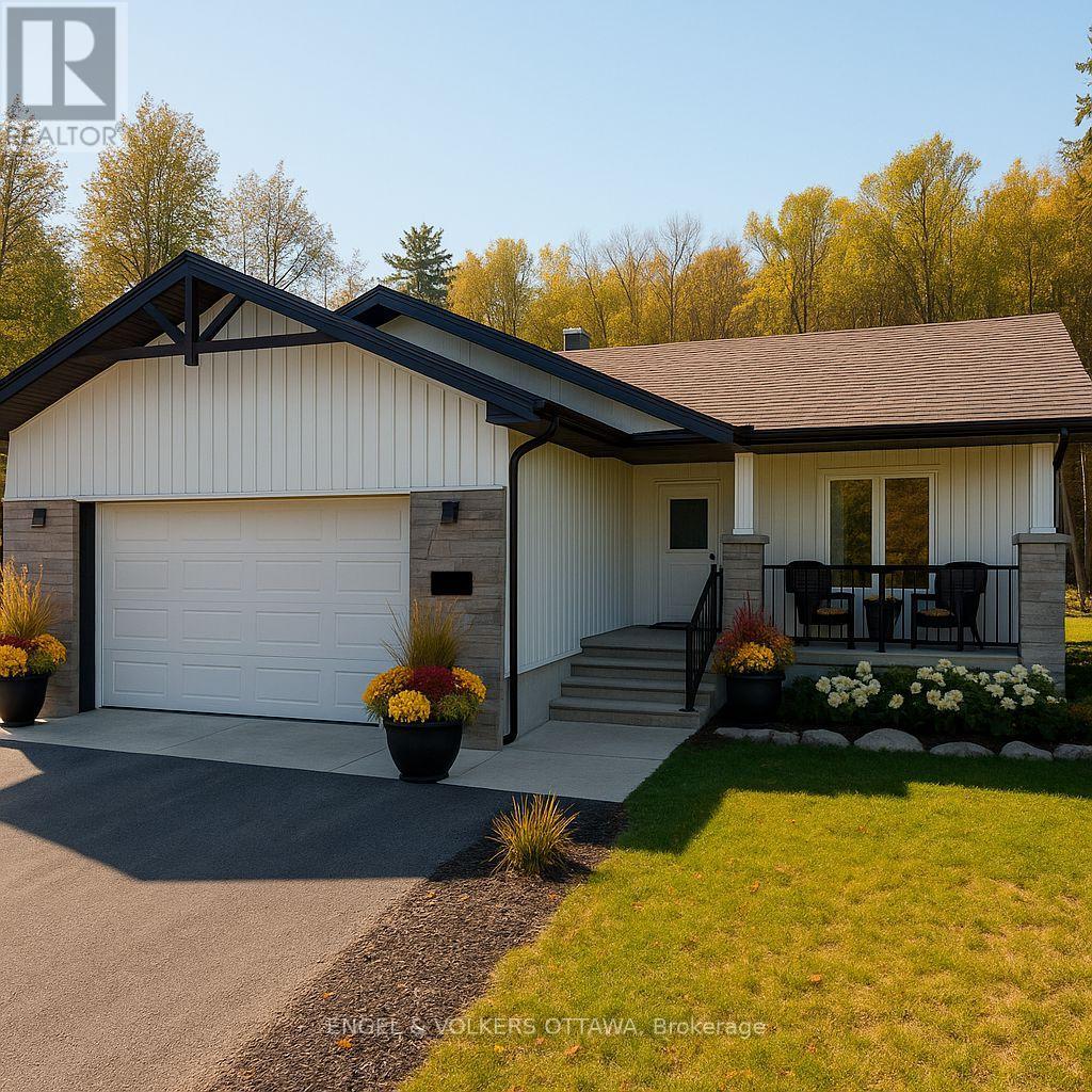 397 Lime Kiln Rd, Horton, ON K7V 3Z4