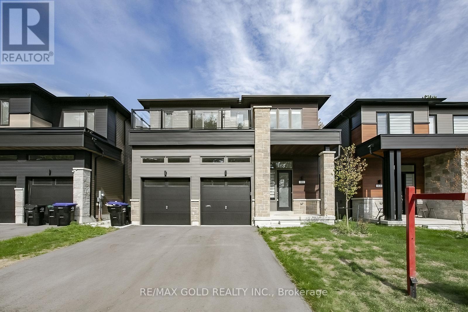 81 Berkely St, Wasaga Beach, ON L9Z 2N6