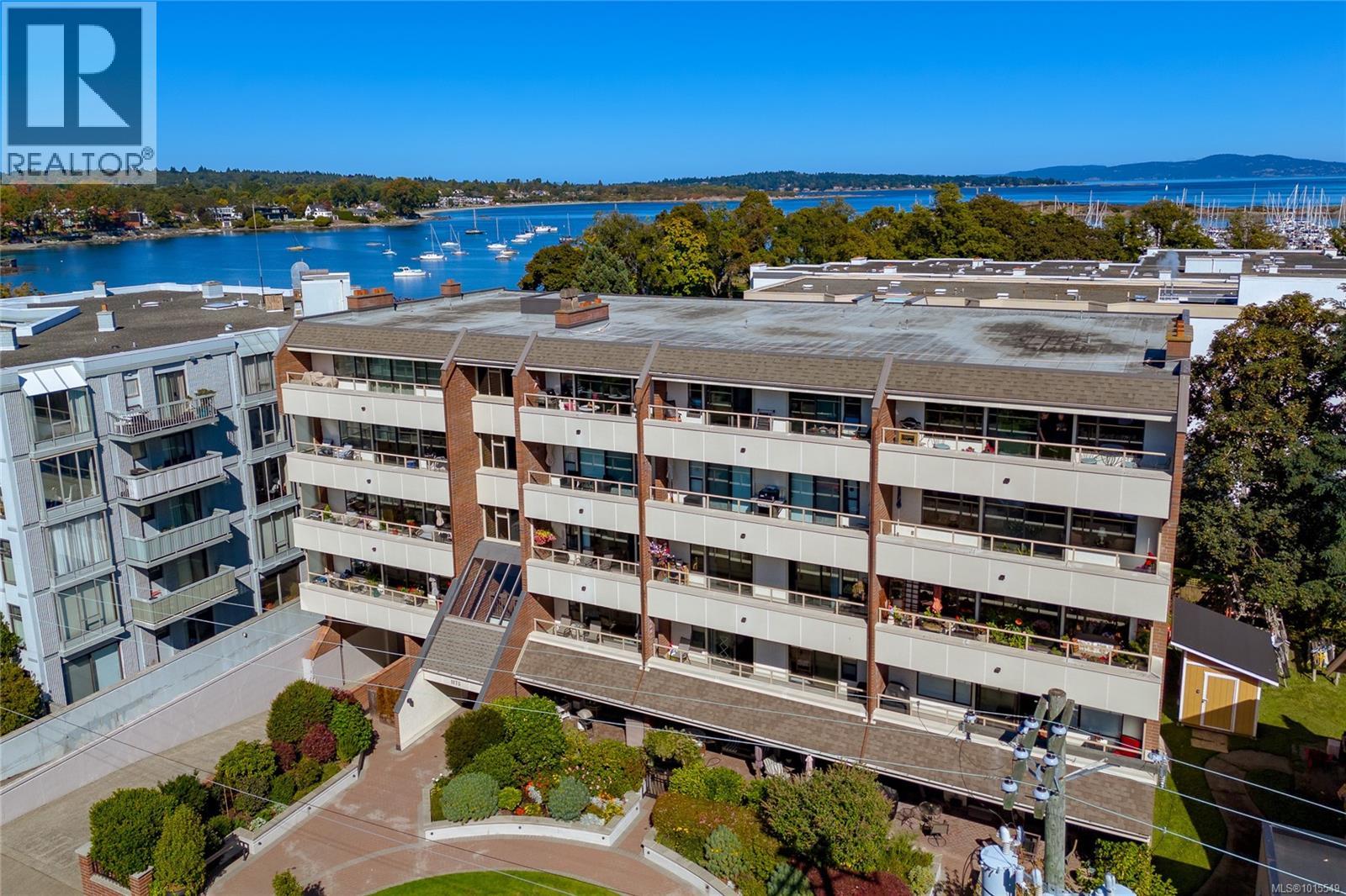 1175 Newport Ave Unit 503 Ave, Oak Bay, BC V8S 5E6