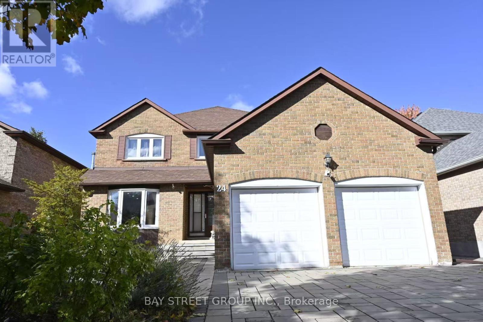 24 Beasley Dr, Richmond Hill, ON L4C 7Z2