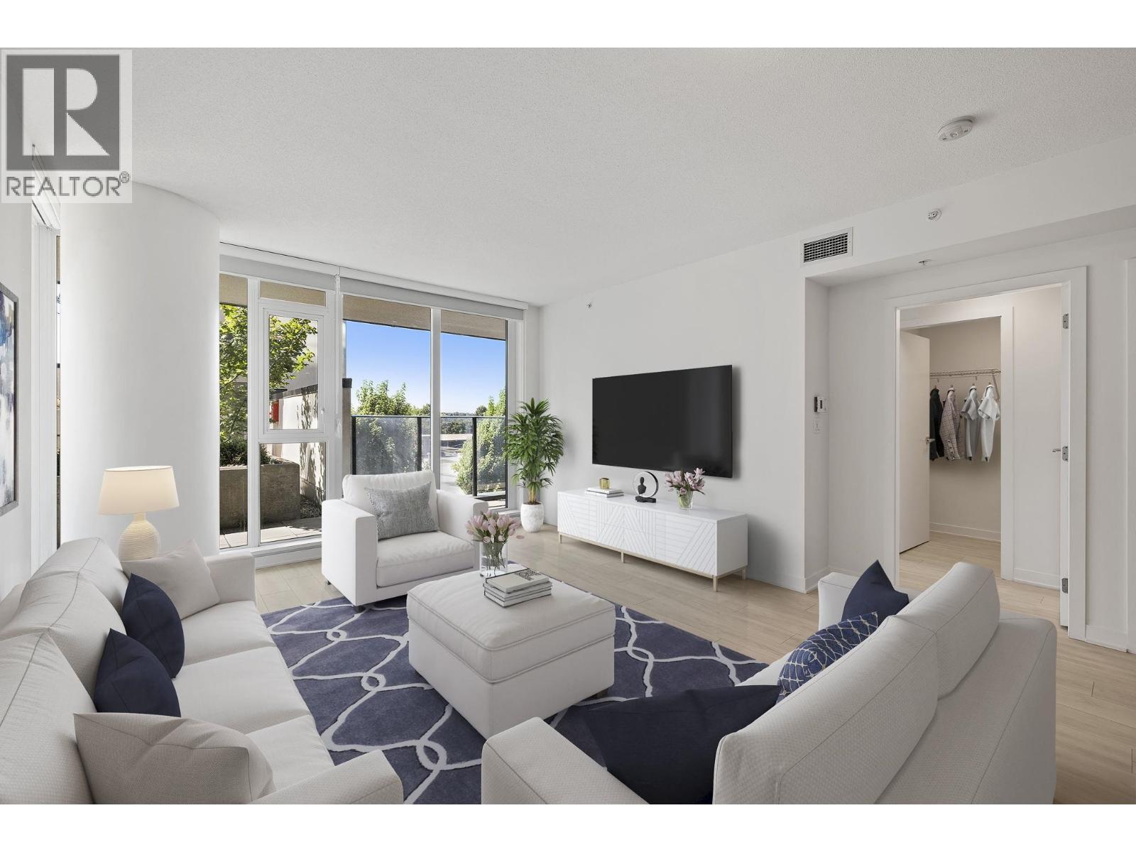 1401 Hunter Street Unit 303, North Vancouver, BC V7J 0E2