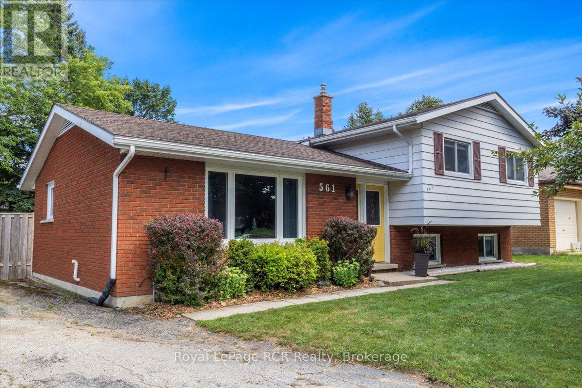 561 18th Avenue, Hanover, ON N4N 3B2