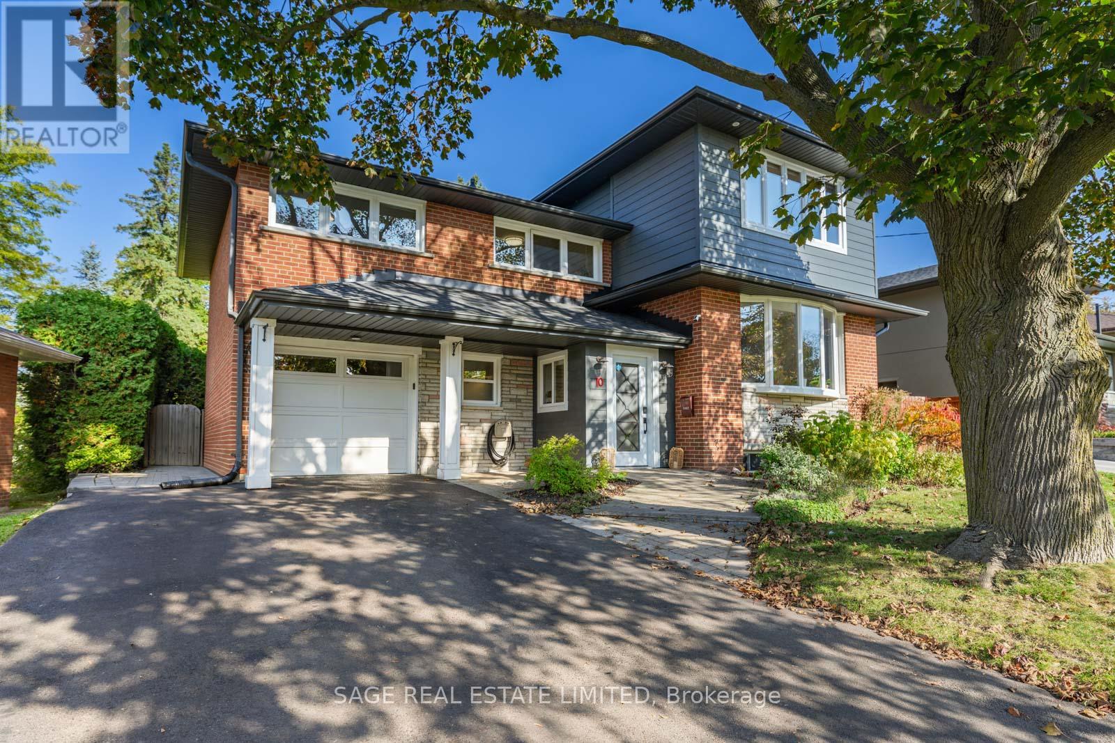 10 Lionel Heights Cres, Toronto Parkwoods-donalda, ON M3A 1L9