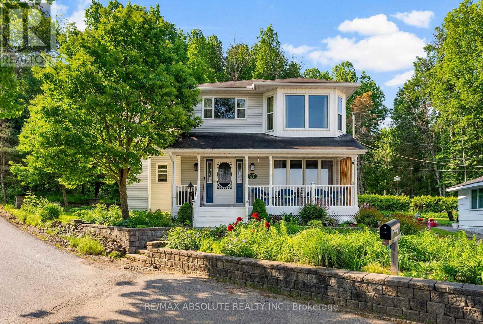 813 Archibald St, McNab/Braeside, ON K0A 1G0