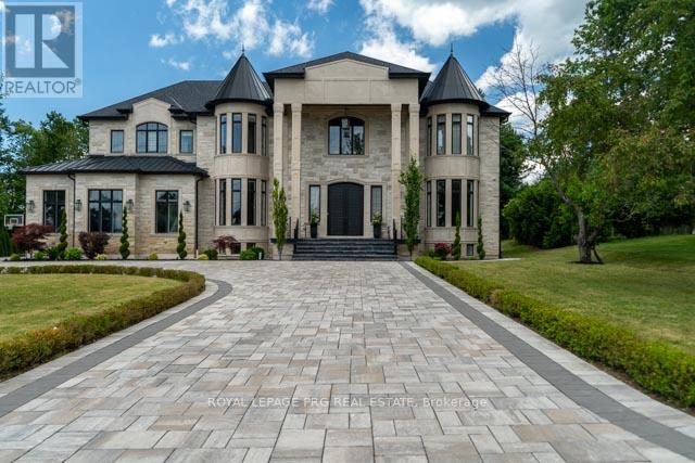 12 Hollywood Cres, King, ON L0G 1N0