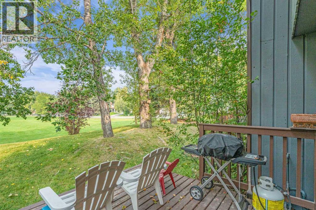803 Varsity Estates Drive Nw Unit 10, Calgary, AB T3B 4W5