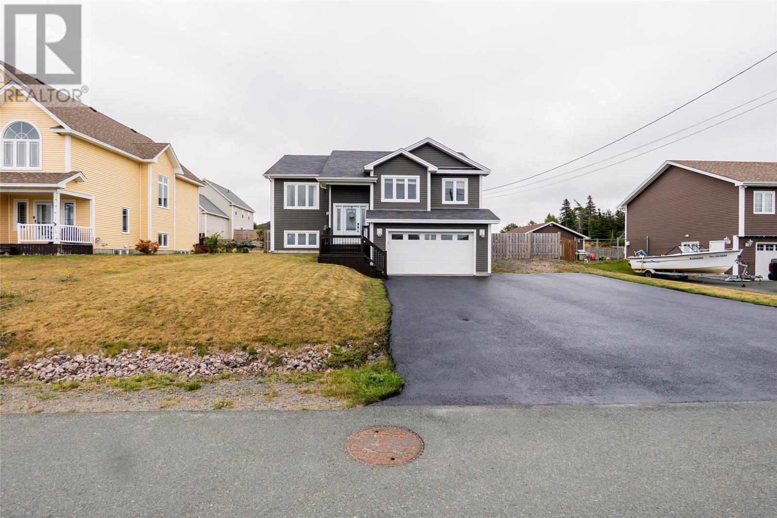 11 Oceanic Dr, Holyrood, NL A0A 2R0