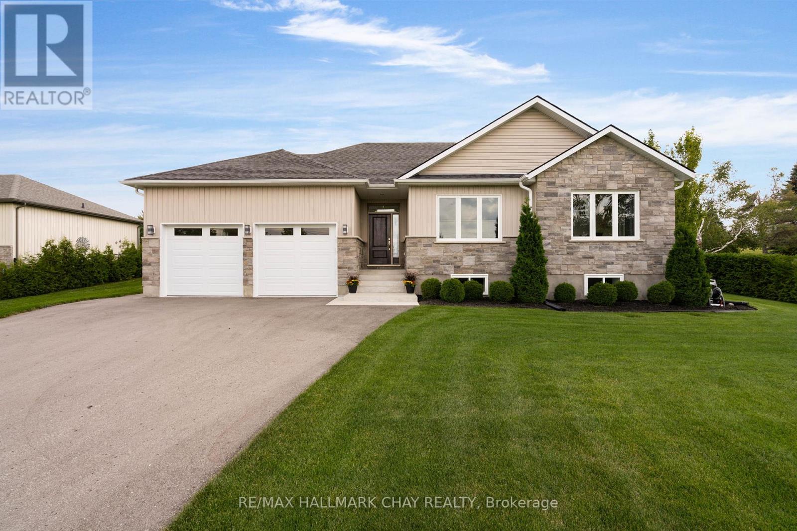 15 16 Side Road E Unit 1415, Oro-medonte, ON L0L 1T0