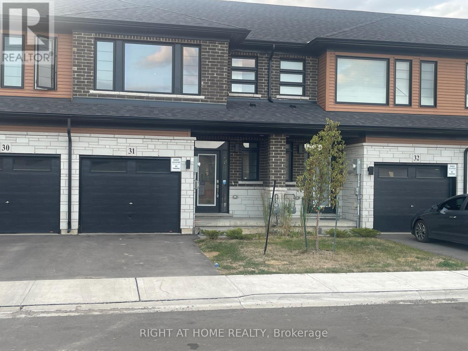 31 448 Blackburn Dr, Brantford, ON N3T 0X2